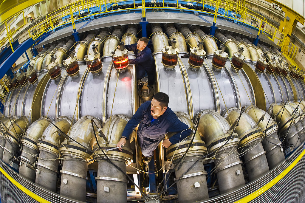 Der Sarkophag und der neue Sicherheitsbehälter: Technische Meisterwerke zur Eindämmung der Strahlung